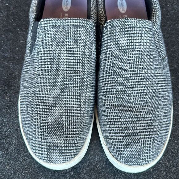 Women's Gray Slip-On Sneakers - Picture 5 of 9